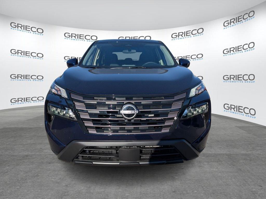 Nissan Rogue Sv - Thumbnail 3