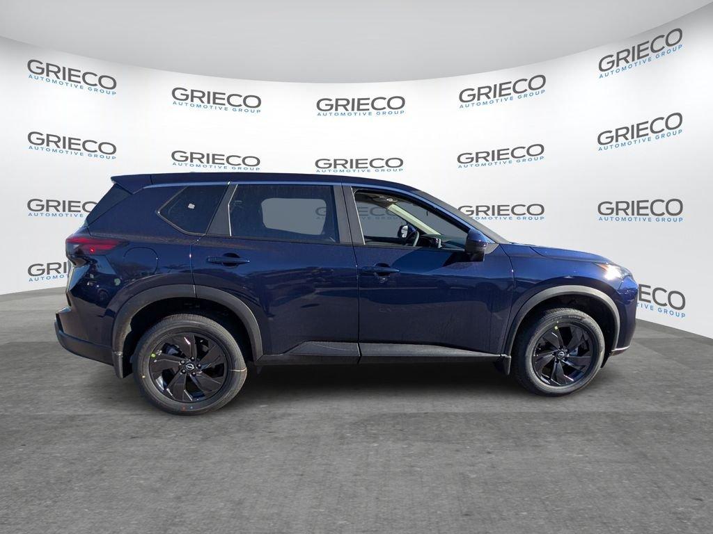 Nissan Rogue Sv - Thumbnail 9