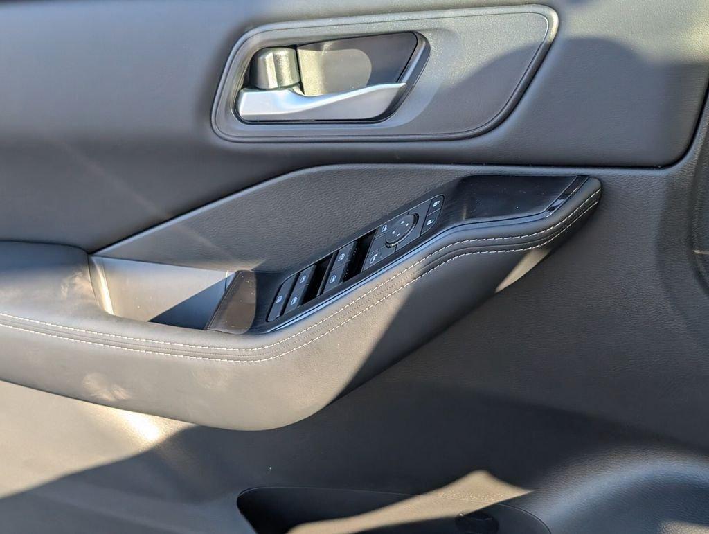 Nissan Rogue Sv - Thumbnail 20