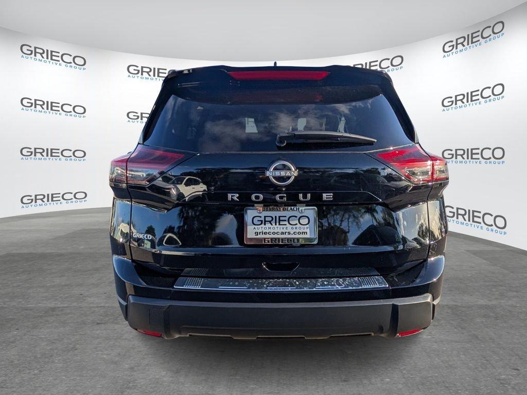 Nissan Rogue Sv - Thumbnail 7
