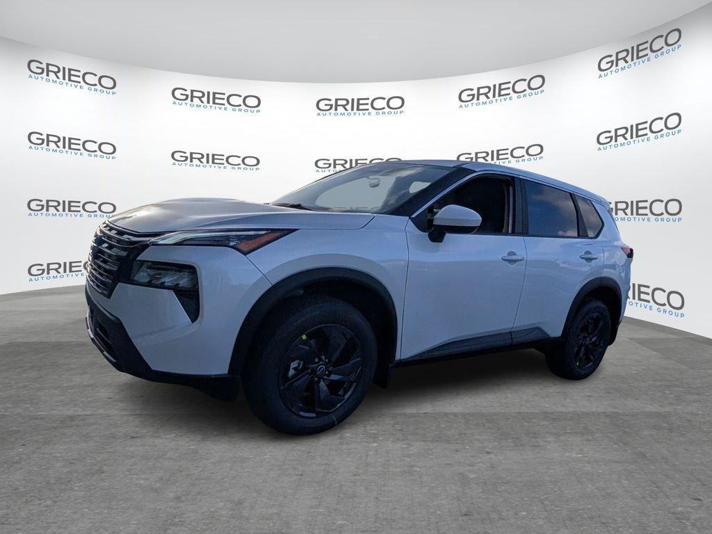 Nissan Rogue Sv - Thumbnail 4