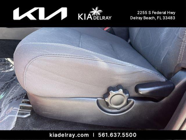 Toyota Tacoma - Thumbnail 18