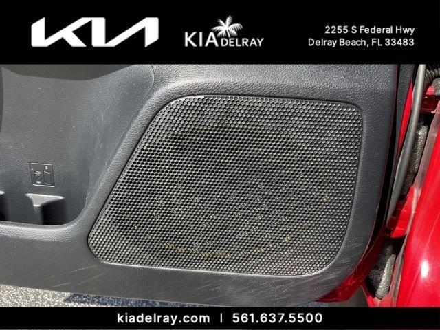 Toyota Tacoma - Thumbnail 17