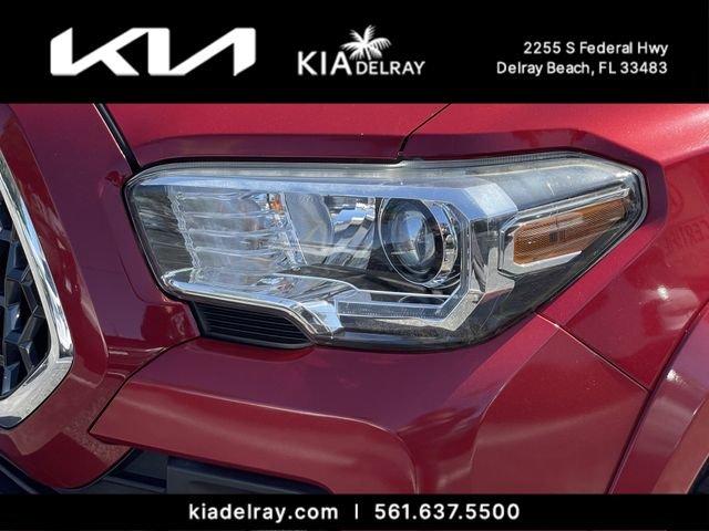 Toyota Tacoma - Thumbnail 7