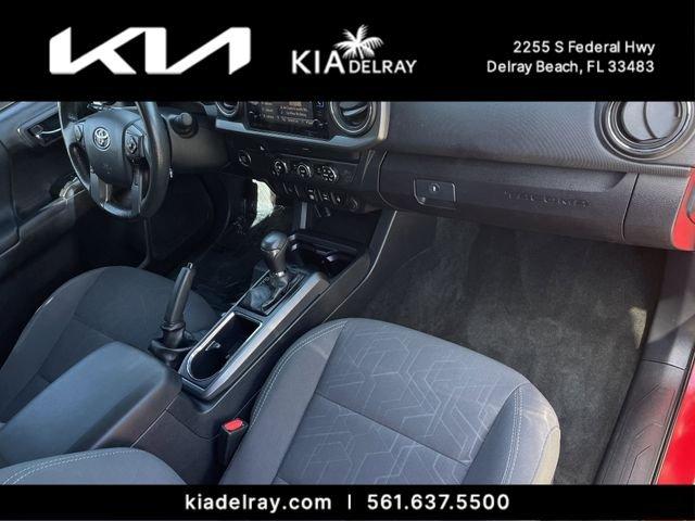 Toyota Tacoma - Thumbnail 10