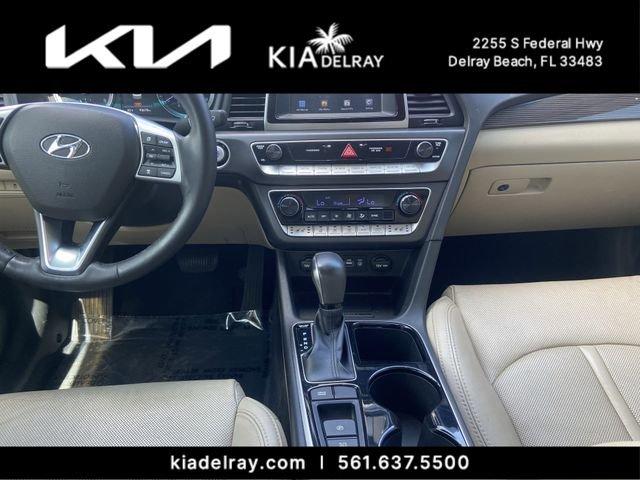 Hyundai Sonata Limited - Thumbnail 13