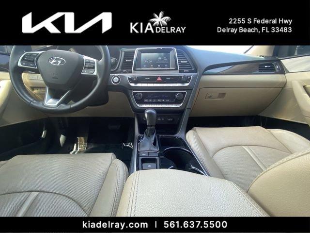 Hyundai Sonata Limited - Thumbnail 11