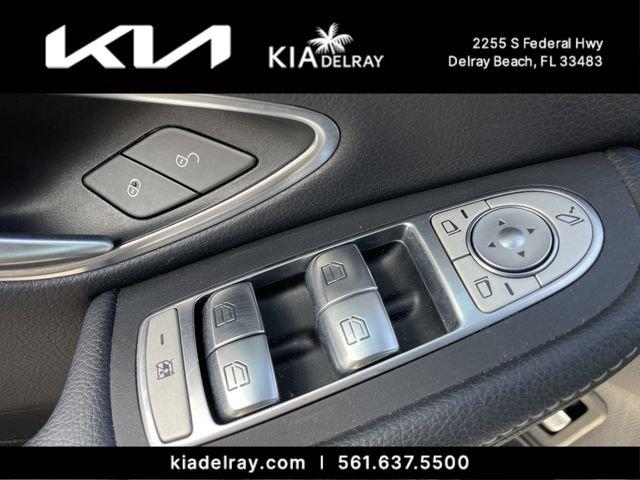 Mercedes-Benz C 300 - Thumbnail 17