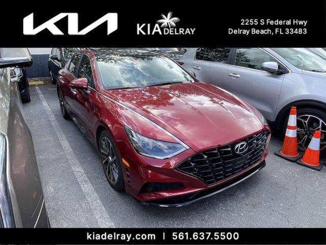 Hyundai Sonata Limited - Thumbnail 2