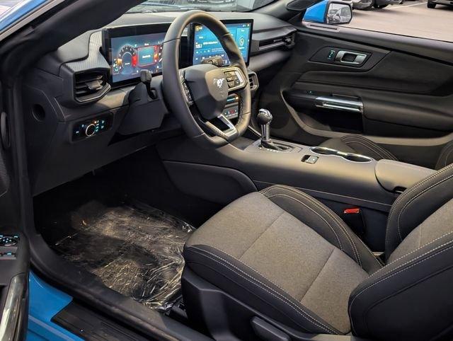 Ford Mustang Ecoboost® Fastback - Thumbnail 7