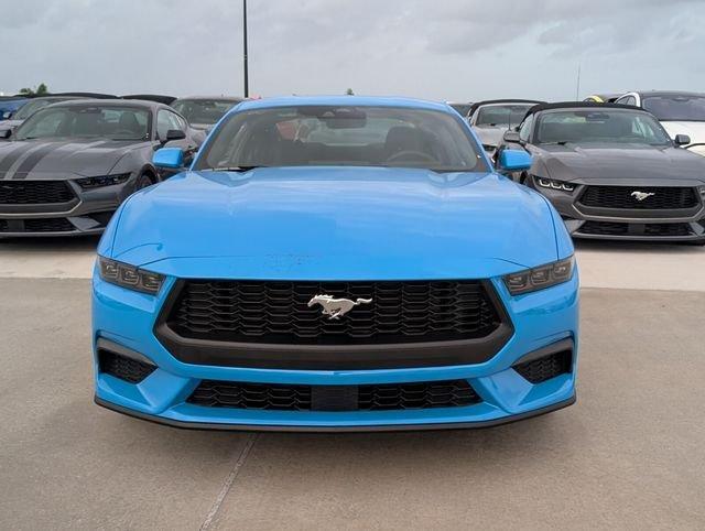 Ford Mustang Ecoboost® Fastback - Thumbnail 3