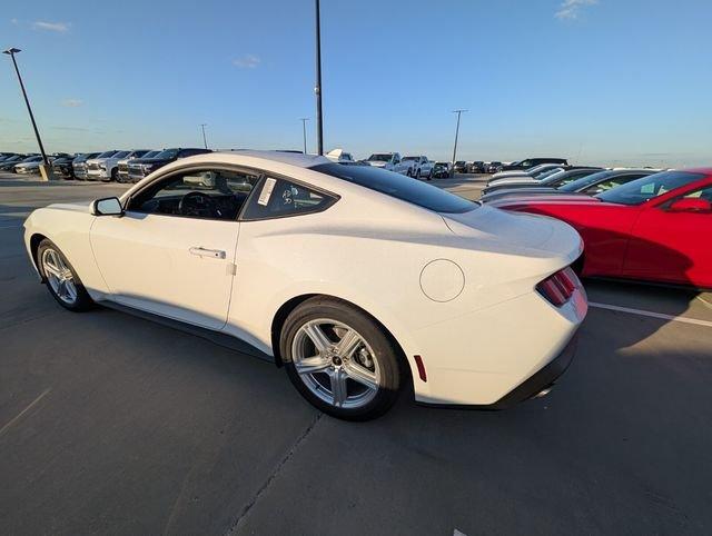 Ford Mustang Ecoboost® Fastback - Thumbnail 10