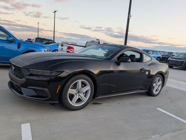 Ford Mustang Ecoboost® Premium Fastback - Thumbnail 4