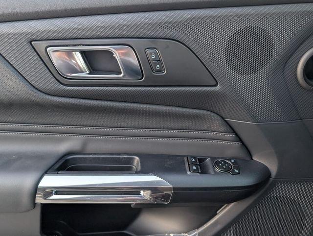 Ford Mustang Ecoboost® Premium Fastback - Thumbnail 12