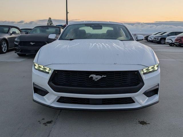 Ford Mustang Ecoboost® Premium Fastback - Thumbnail 3