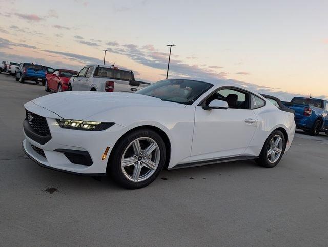 Ford Mustang Ecoboost® Premium Fastback - Thumbnail 4