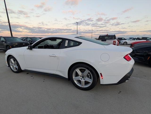 Ford Mustang Ecoboost® Premium Fastback - Thumbnail 9