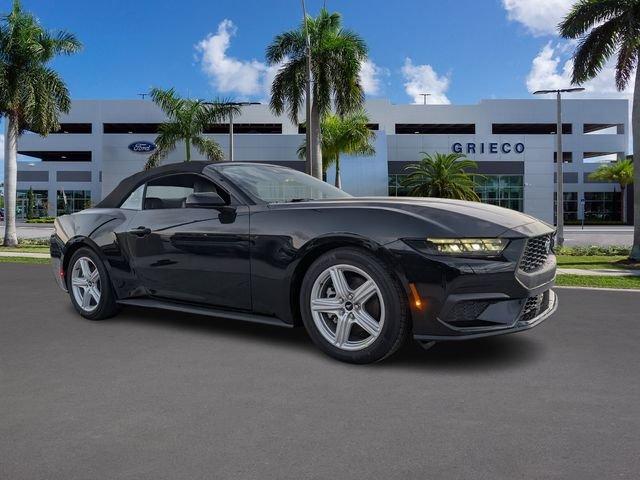 Ford Mustang Ecoboost® Premium Convertible - Thumbnail 2