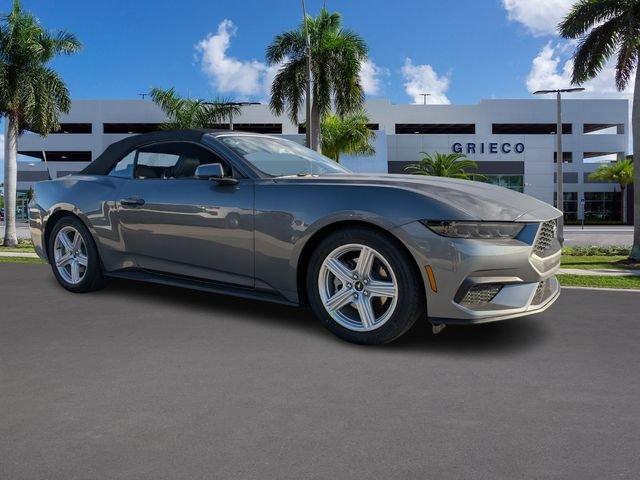 Ford Mustang Ecoboost® Premium Convertible - Thumbnail 2