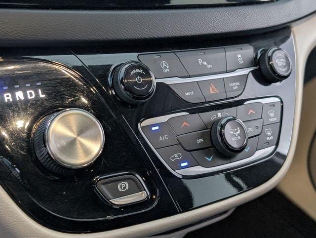 Chrysler Pacifica Touring L Plus - Thumbnail 19