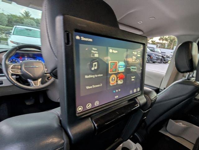 Chrysler Pacifica Touring L Plus - Thumbnail 10