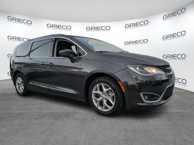 Chrysler Pacifica Touring L Plus - Thumbnail 2