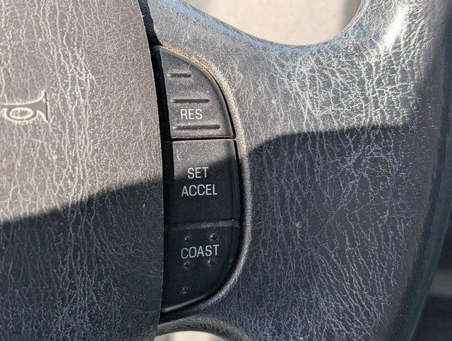 Ford Econoline 350 Cutaway Base - Thumbnail 17