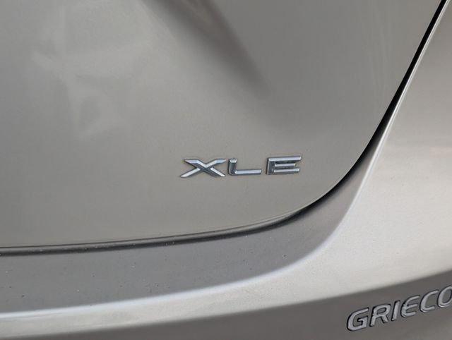 Toyota Avalon Xle Premium - Thumbnail 11