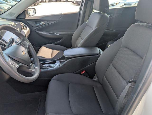 Chevrolet Malibu Ls - Thumbnail 6