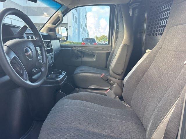 Gmc Savana G2500 Work Van - Thumbnail 6