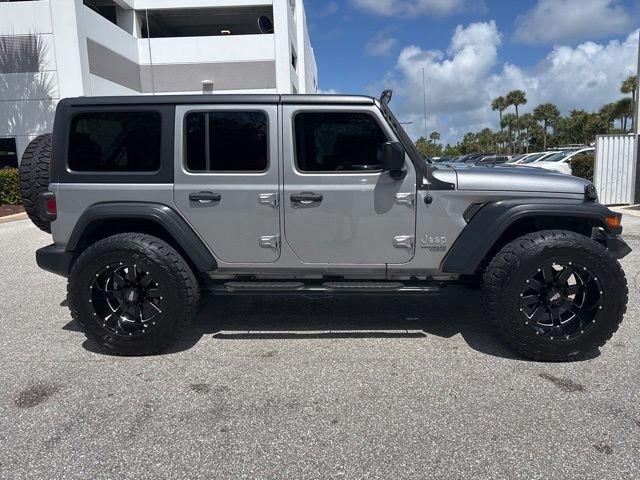 Jeep Wrangler Unlimited Unlimited Sport S - Thumbnail 3