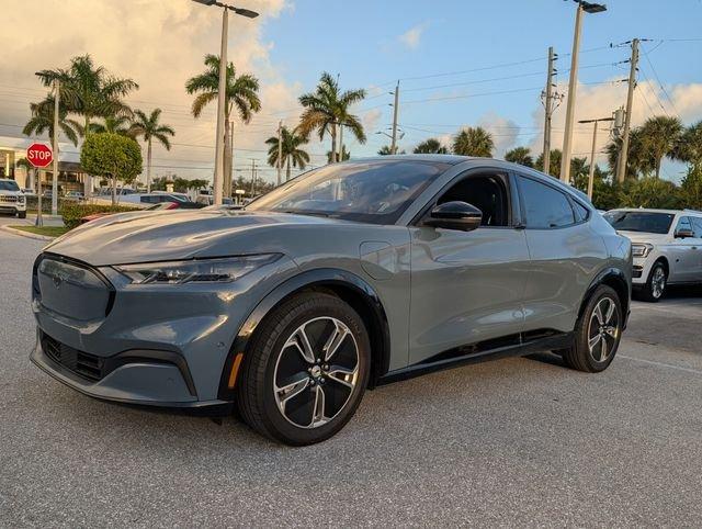 Ford Mustang Mach-E Premium - Thumbnail 5