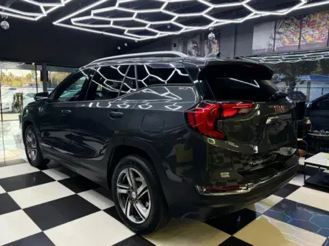 GMC Terrain Slt Sport Utility 4D - Thumbnail 4