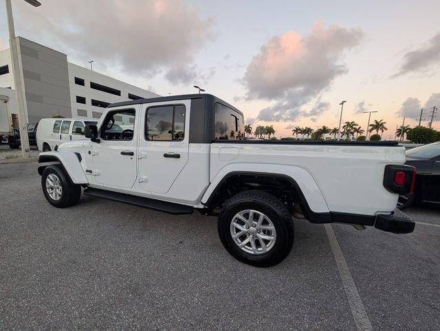 Jeep Gladiator Sport - Thumbnail 11