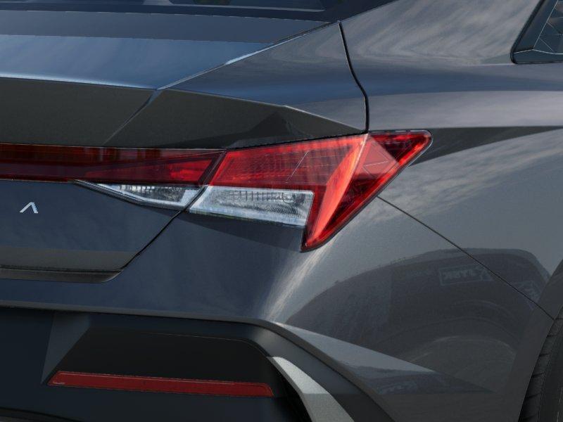 Hyundai Elantra Se - Thumbnail 11