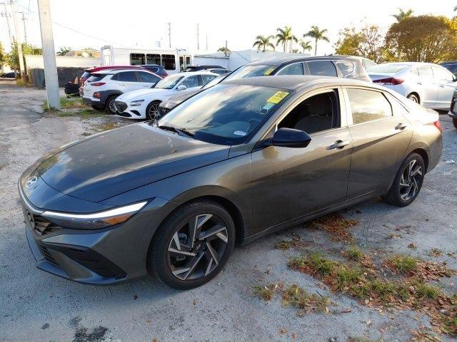 Hyundai Elantra Sel Sport - Thumbnail 2