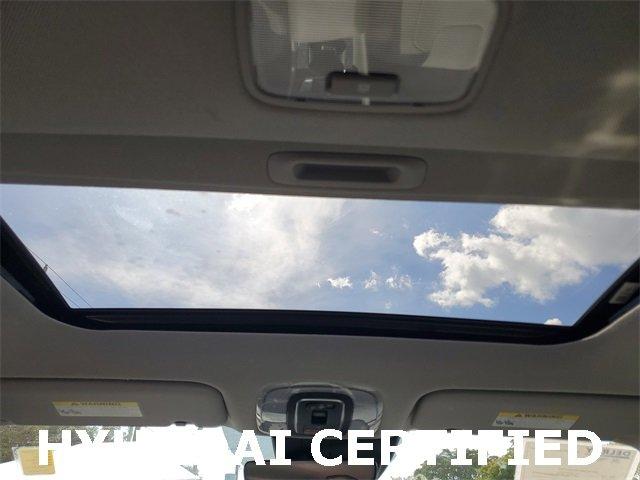 Hyundai Elantra Limited - Thumbnail 18