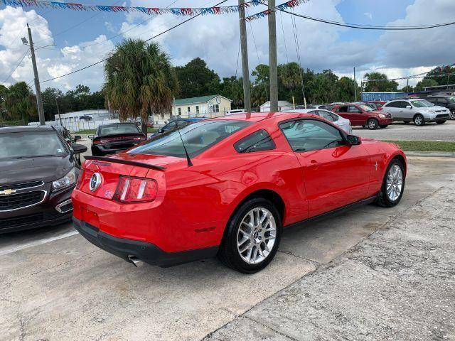 Ford Mustang - Thumbnail 5