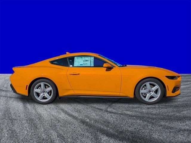Ford Mustang Ecoboost® Premium Fastback - Thumbnail 4