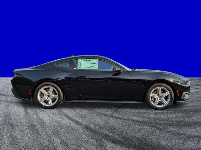 Ford Mustang Ecoboost® Premium Fastback - Thumbnail 4