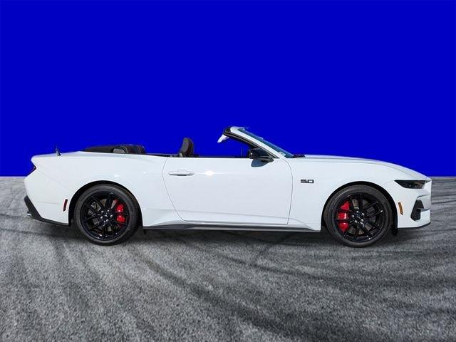 Ford Mustang Gt Premium Convertible - Thumbnail 4