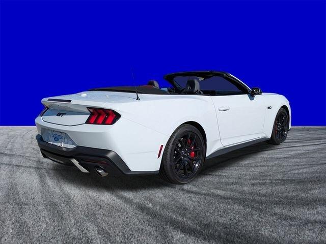 Ford Mustang Gt Premium Convertible - Thumbnail 5