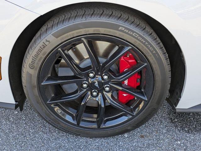 Ford Mustang Gt Premium Convertible - Thumbnail 12