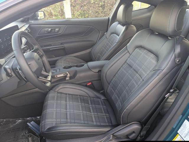 Ford Mustang Gt Premium Fastback - Thumbnail 13