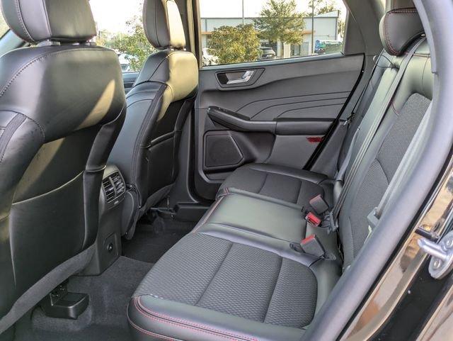 Ford Escape St-Line - Thumbnail 15