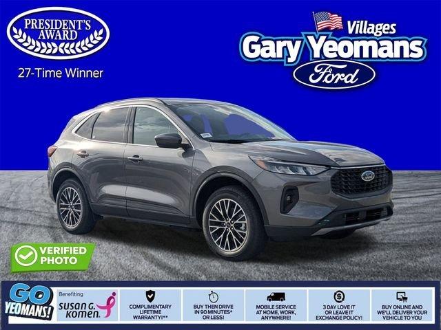 Ford Escape Plug-In Hybrid - Thumbnail 3