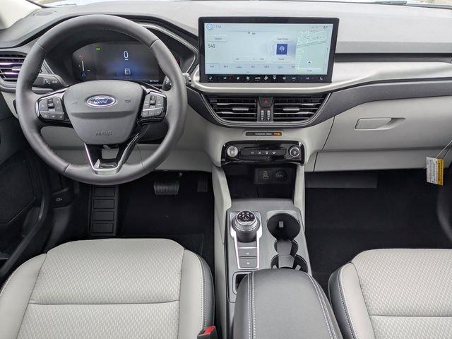 Ford Escape Plug-In Hybrid - Thumbnail 16