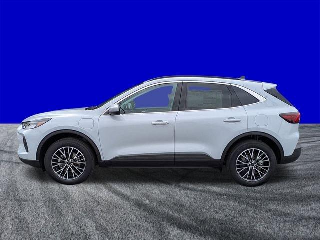 Ford Escape Plug-In Hybrid - Thumbnail 9