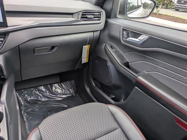 Ford Escape St-Line - Thumbnail 18