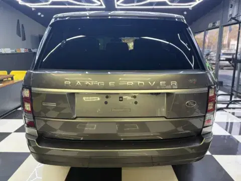 Land Rover Range Rover Supercharged Sport Utility 4D - Thumbnail 4